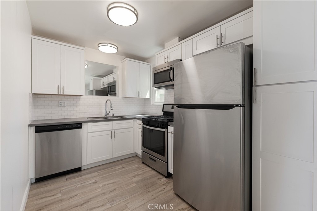 2703 Curtis Avenue - Photo 5