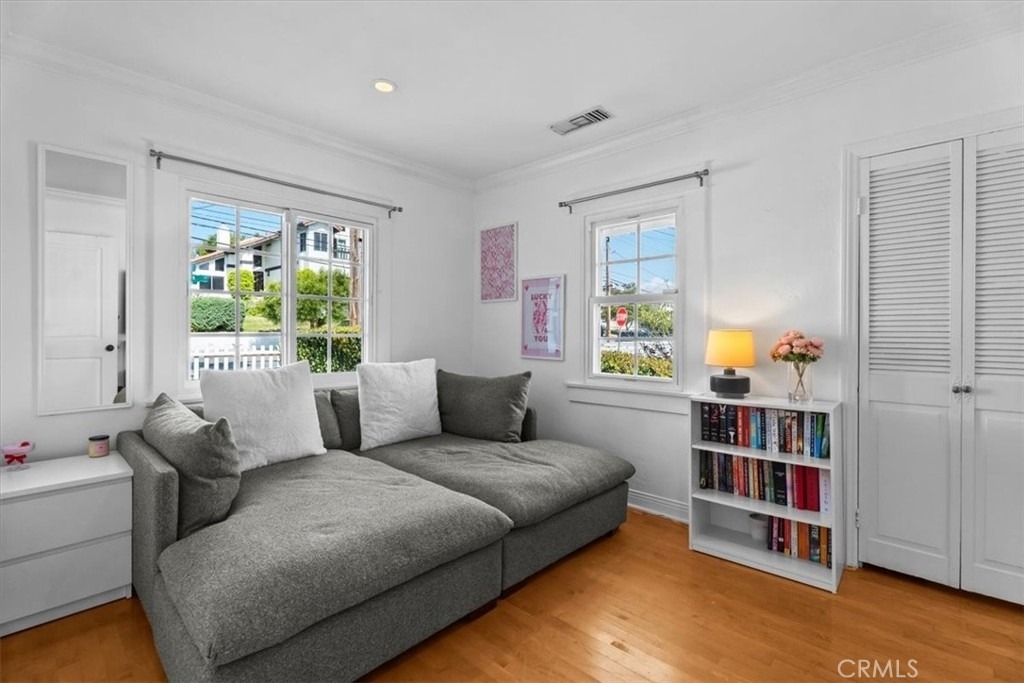 830 Sheldon - Photo 14