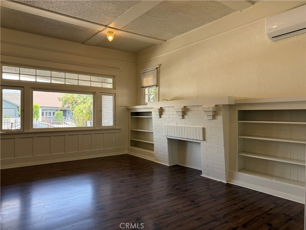 860 W 56th - Photo 3