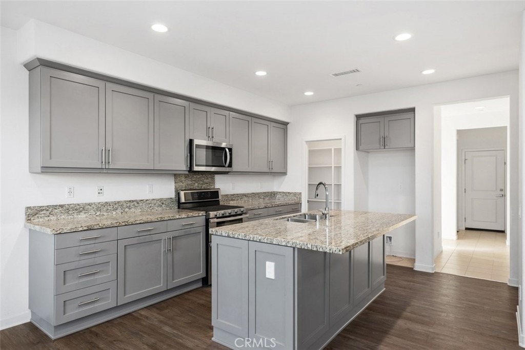 68 Fosco Street - Photo 4
