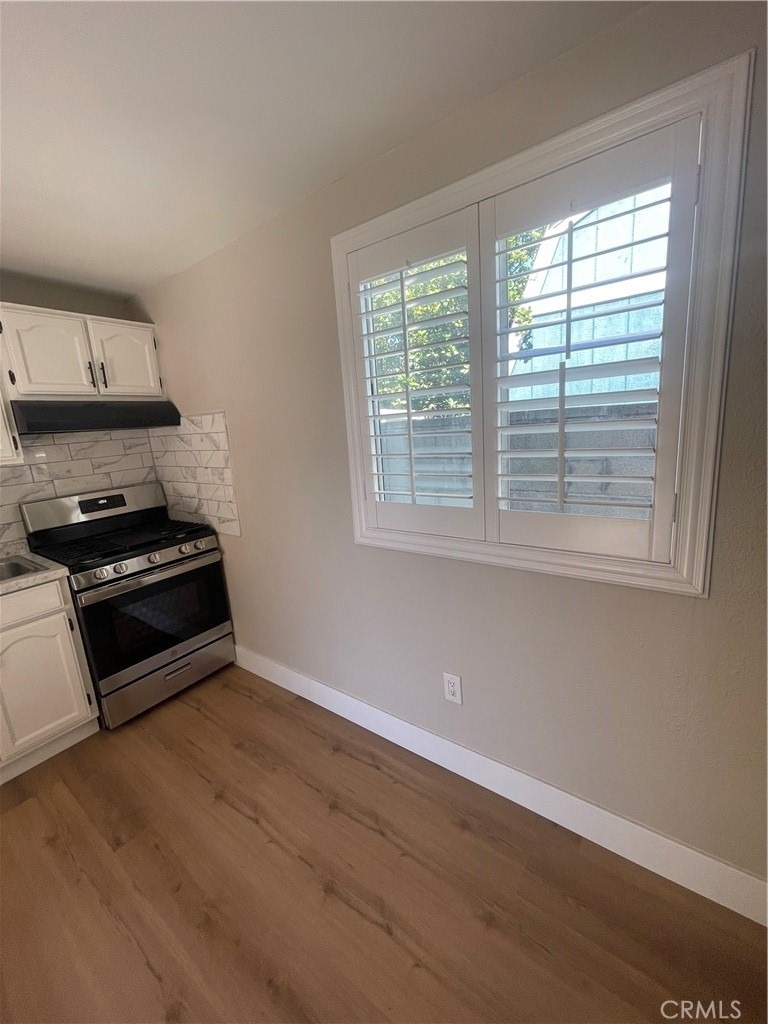 9702 Redfern - Photo 0