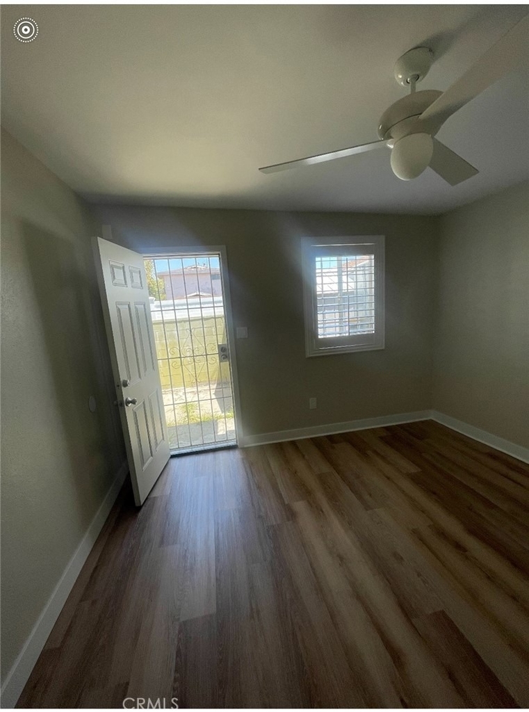 9702 Redfern - Photo 1