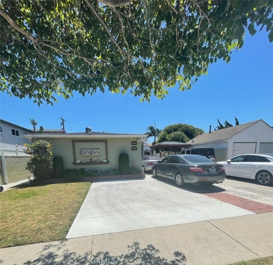 9702 Redfern - Photo 9