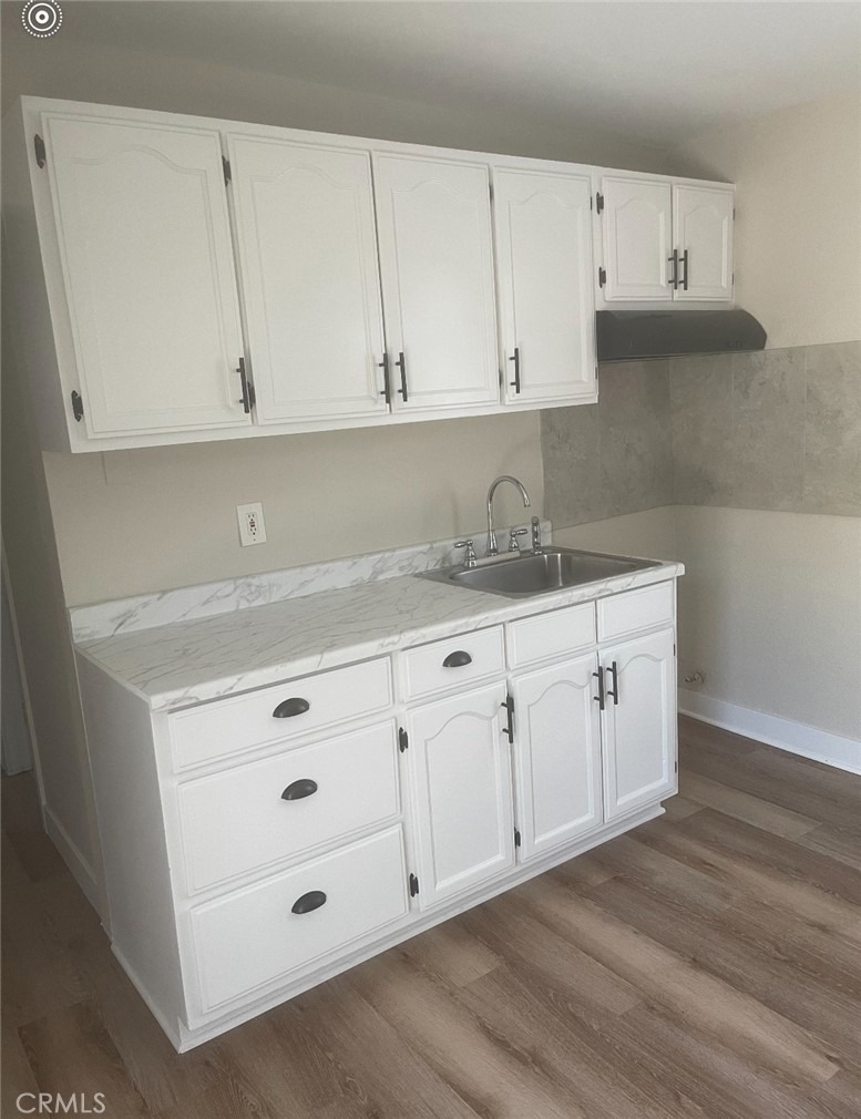 9702 Redfern - Photo 3