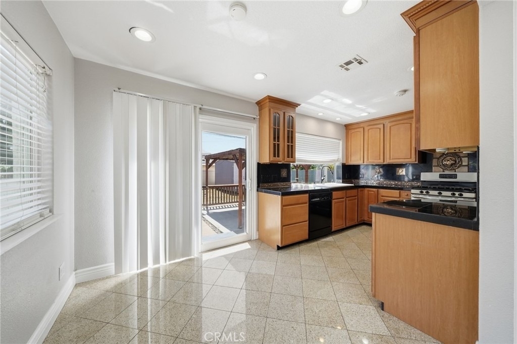 6052 Marshall - Photo 6