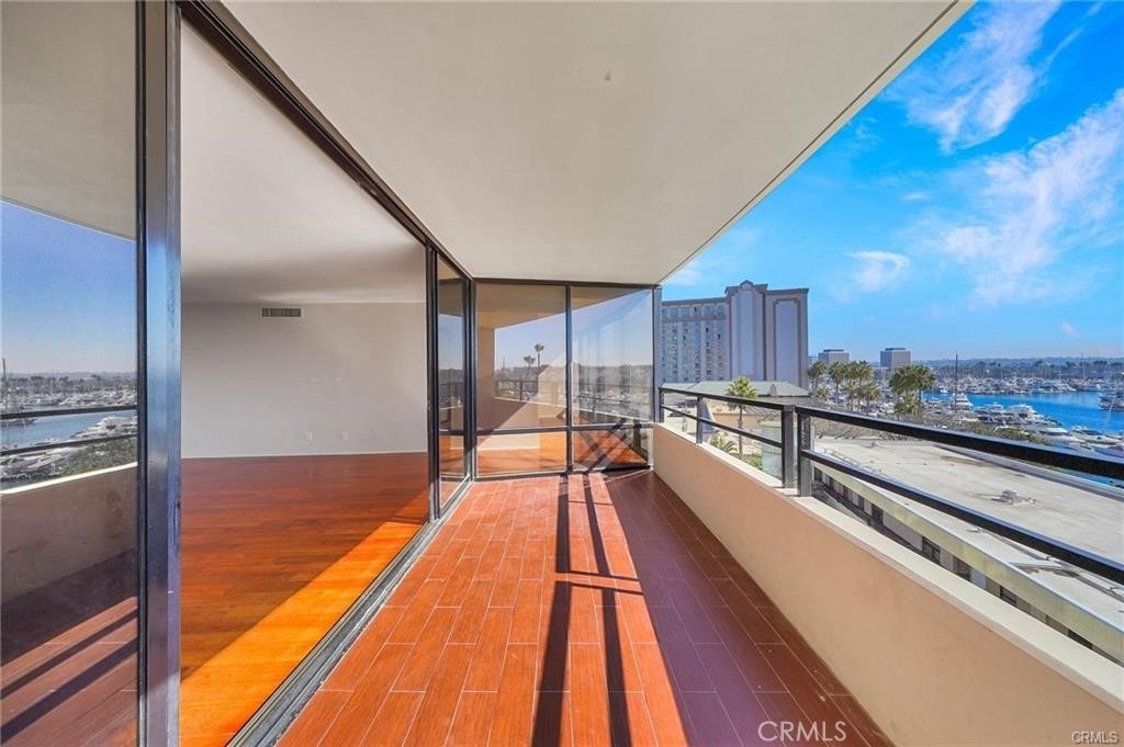 4335 Marina City - Photo 2