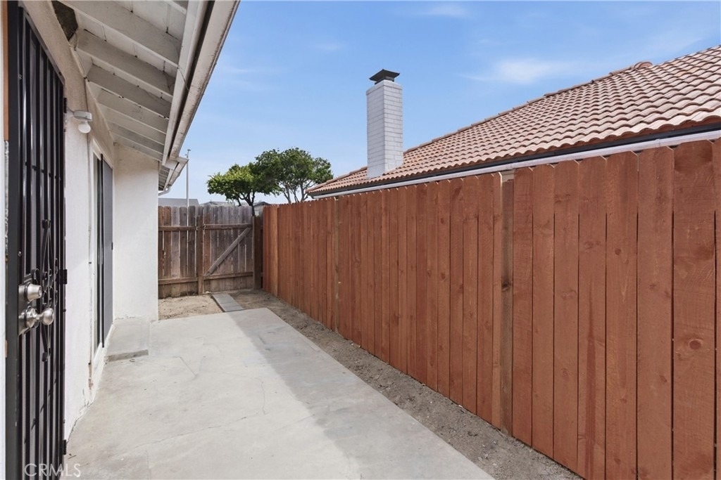 7082 Heil Ave - Photo 6
