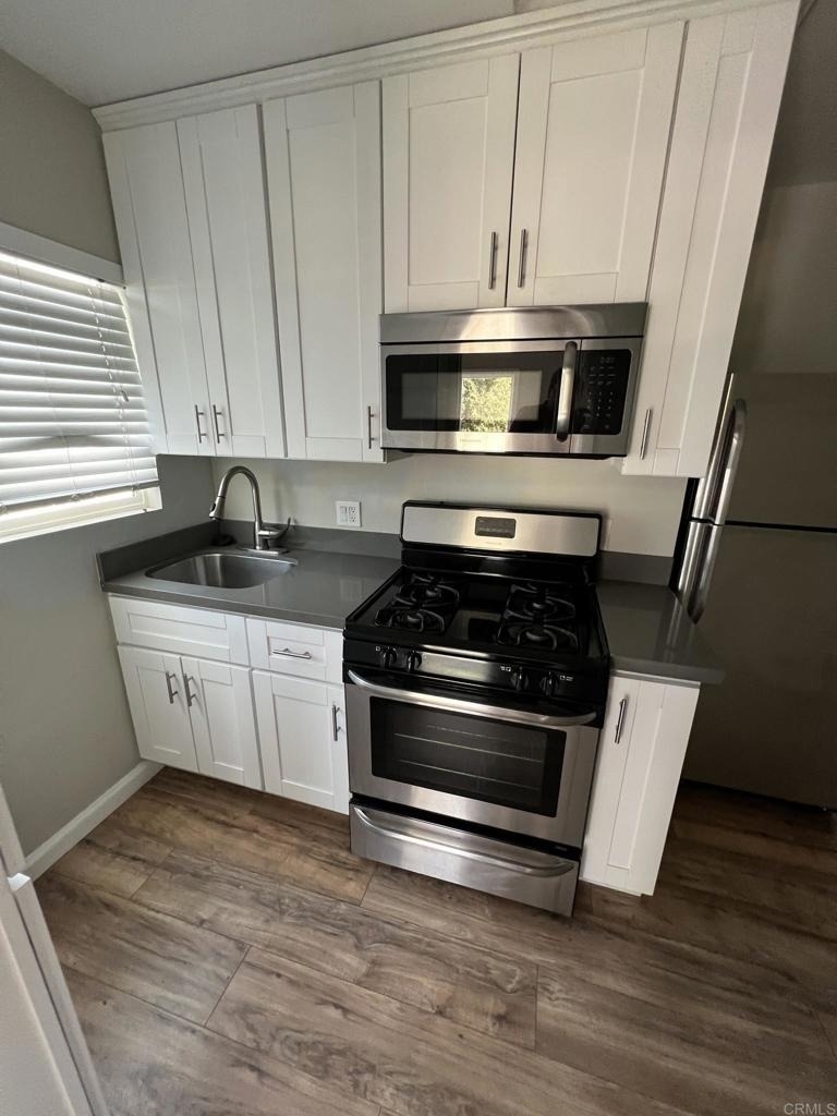 527 Dewey Street - Photo 3