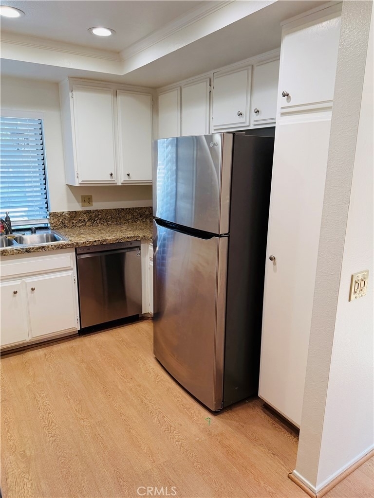 8933 Modesto Circle - Photo 9