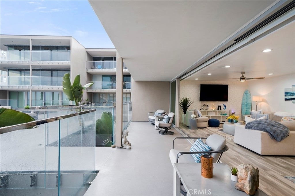1585 S Coast - Photo 18