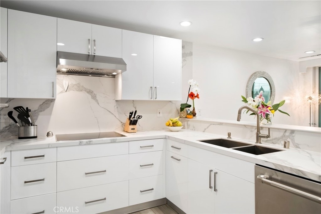 1585 S Coast - Photo 9
