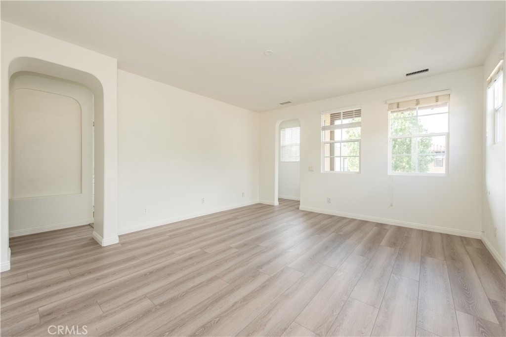 32 Sebastian - Photo 16