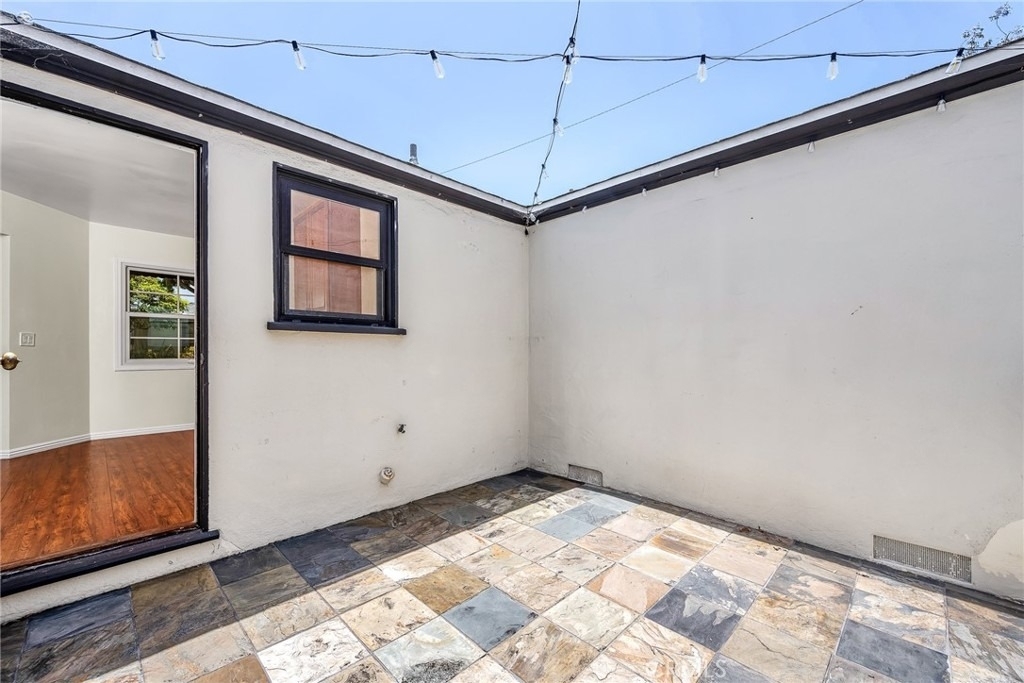 544 Glenneyre St. - Photo 12