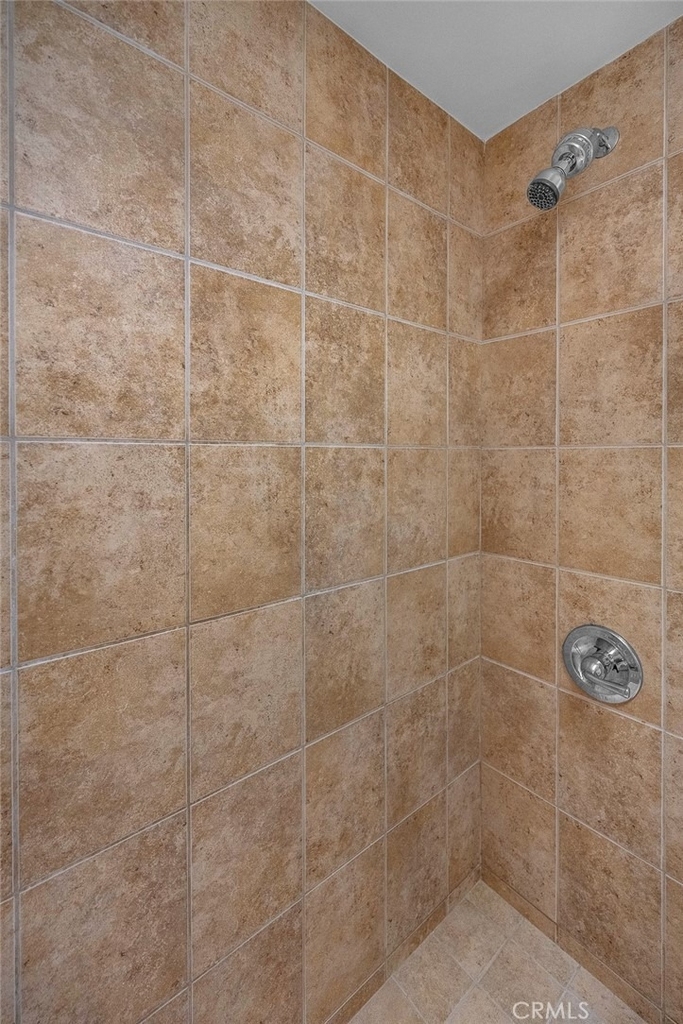 544 Glenneyre St. - Photo 15