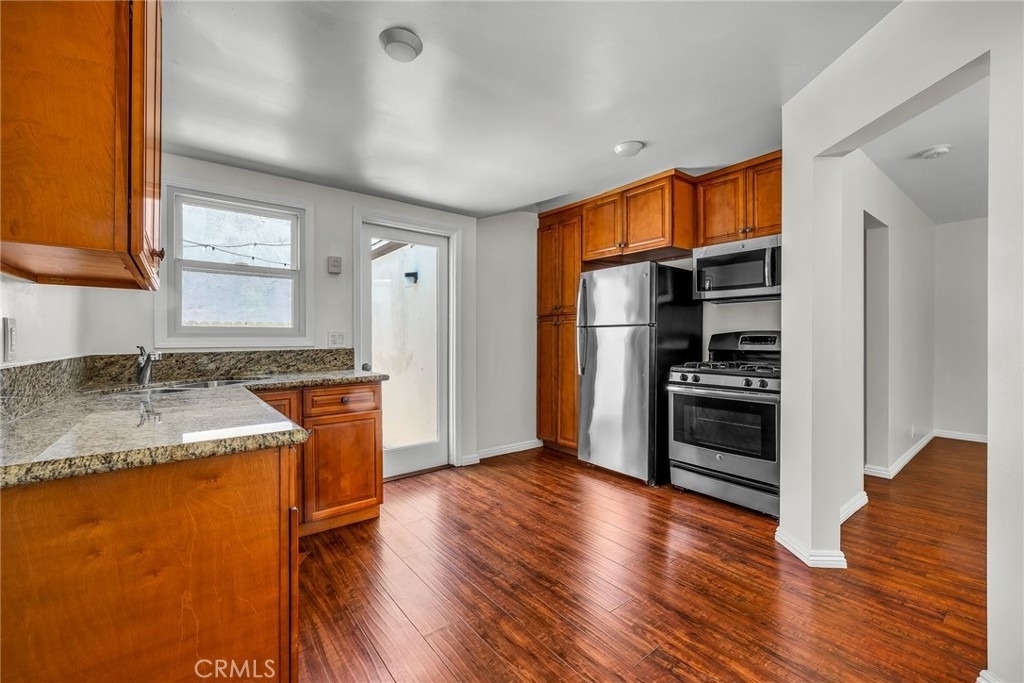 544 Glenneyre St. - Photo 10