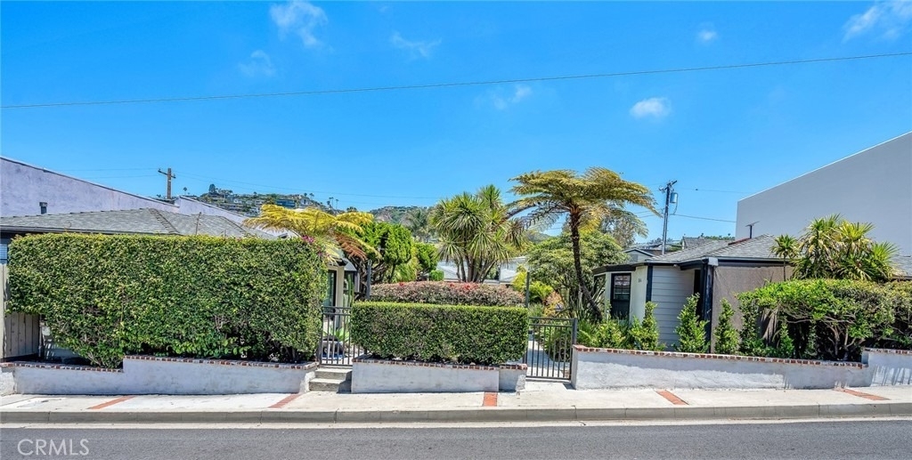 544 Glenneyre St. - Photo 0