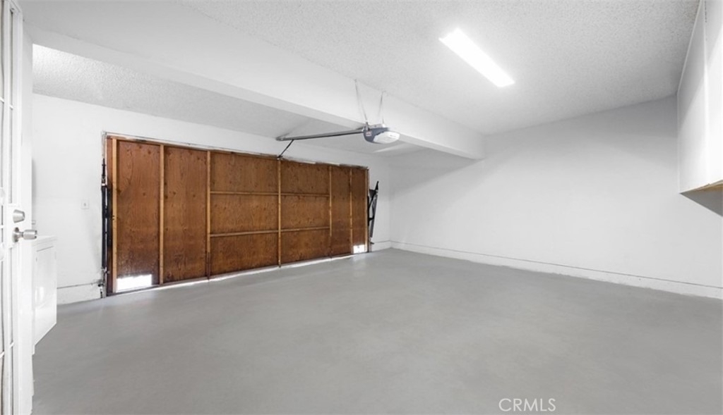 321 N Lincoln - Photo 10