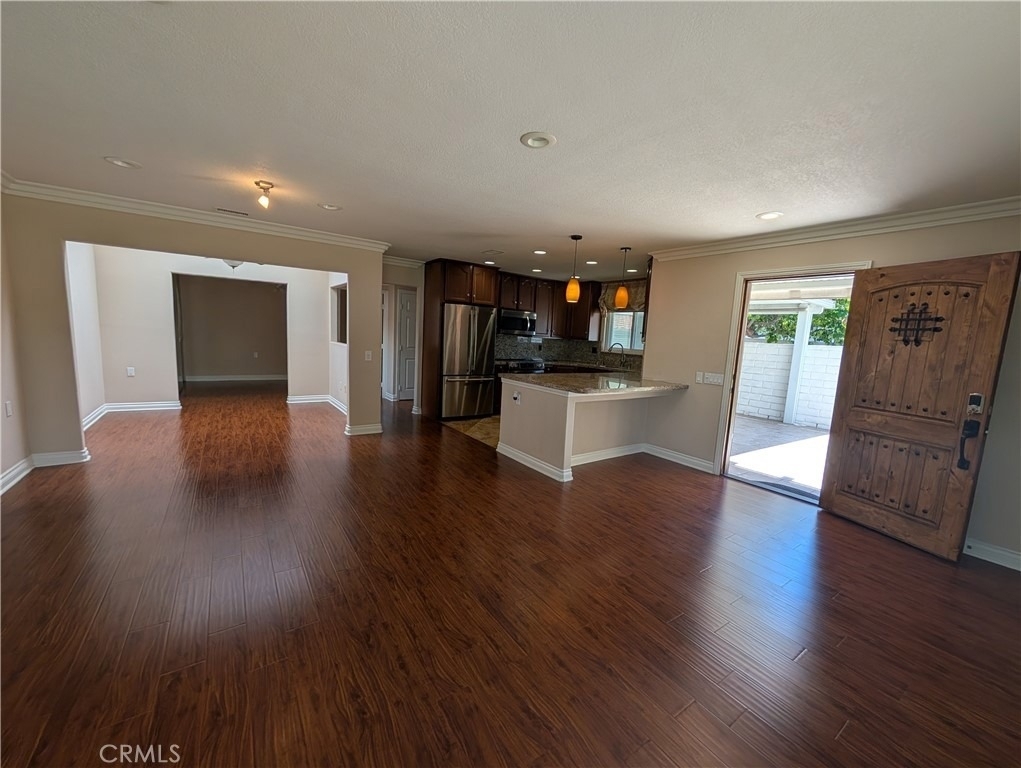 2165 Via Mariposa - Photo 5