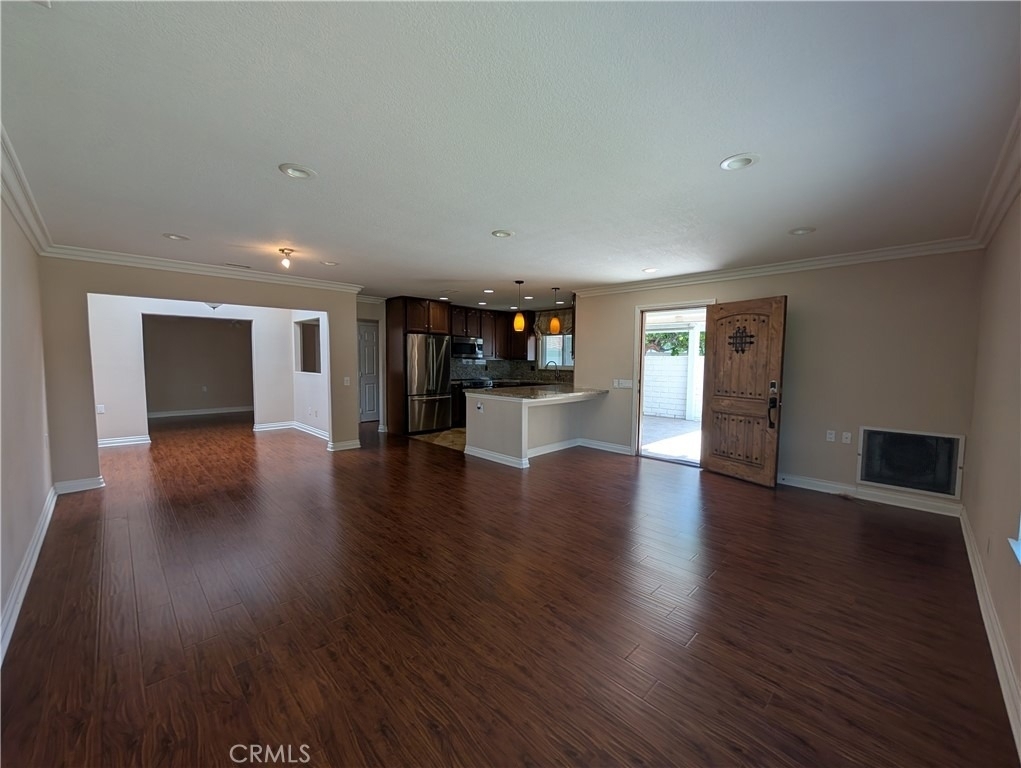 2165 Via Mariposa - Photo 3