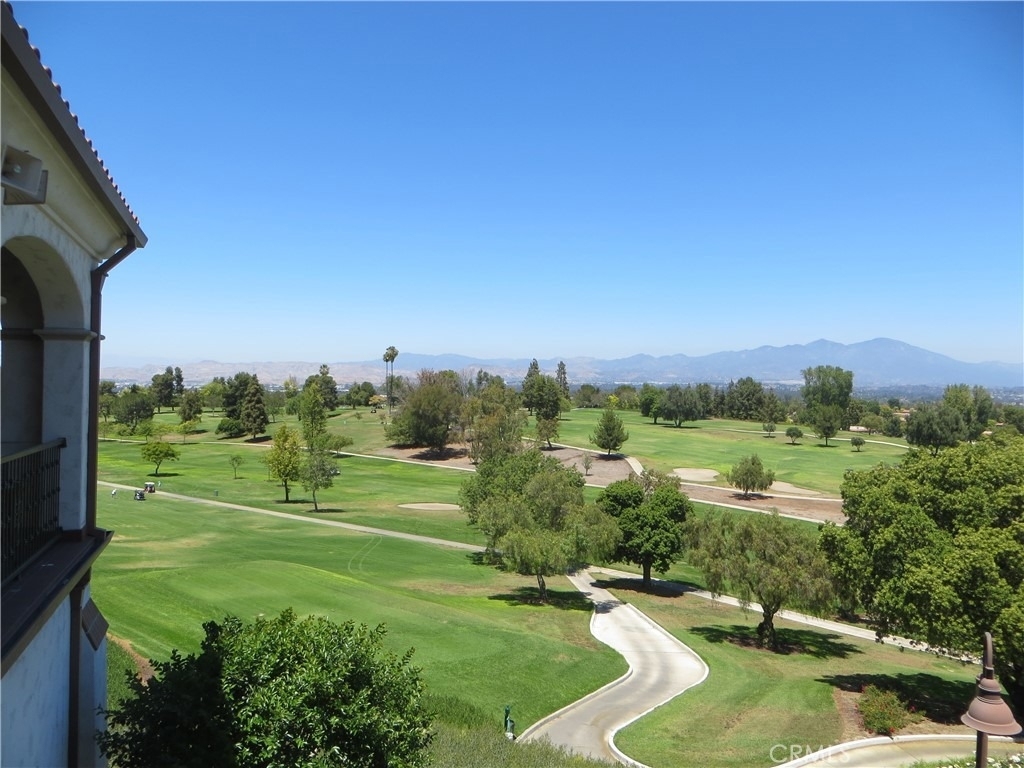 2165 Via Mariposa - Photo 32