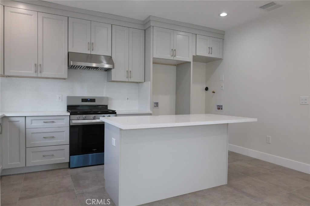 8171 Orangewood - Photo 1