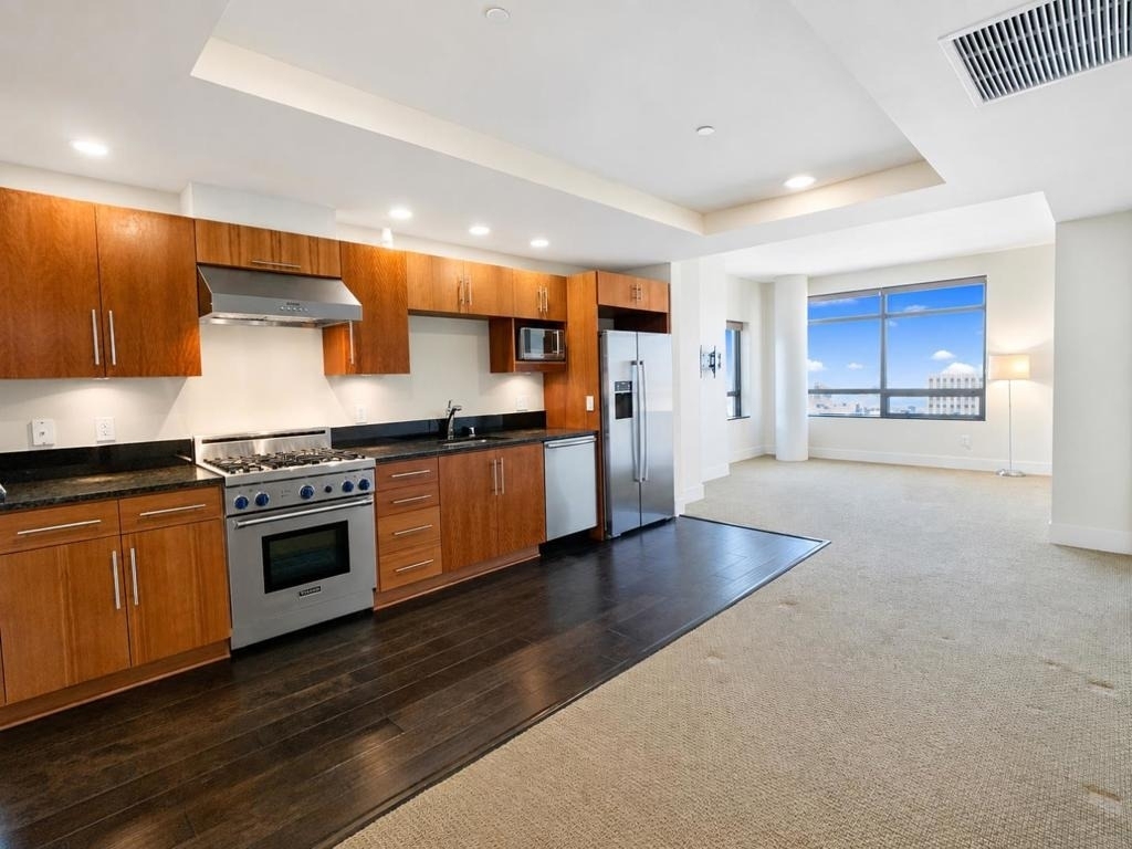 88 E San Fernando Street - Photo 0