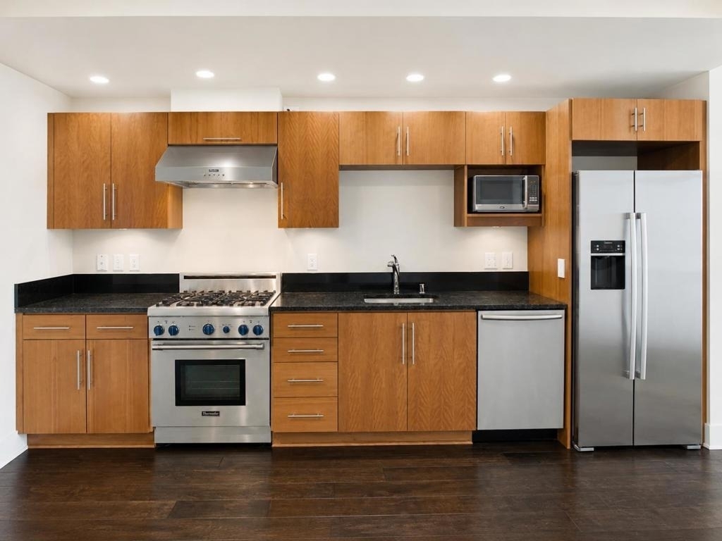 88 E San Fernando Street - Photo 1