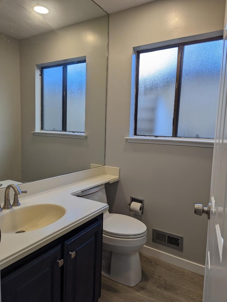 6525 Idlewild Court - Photo 16