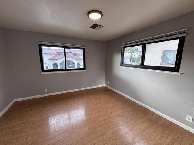 950 Clyde Avenue - Photo 2