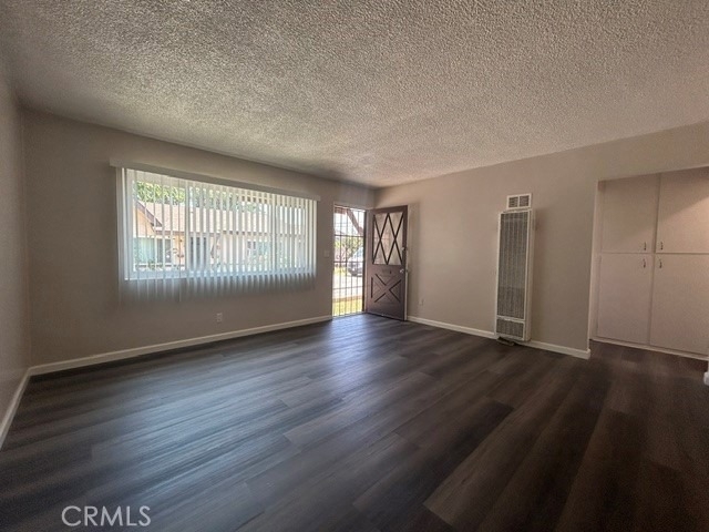 1616 S Euclid - Photo 2