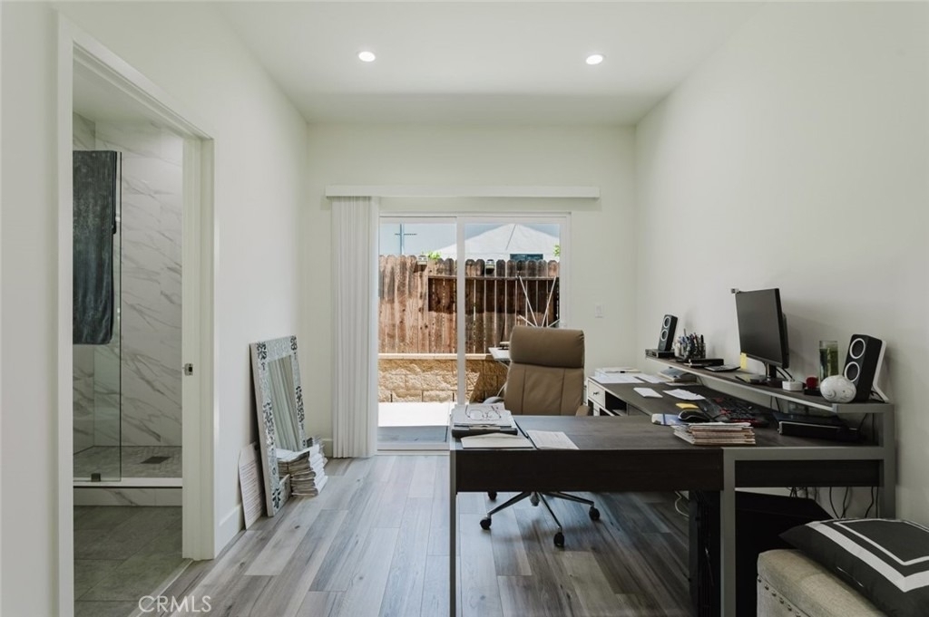 16713 Devonshire Street - Photo 25
