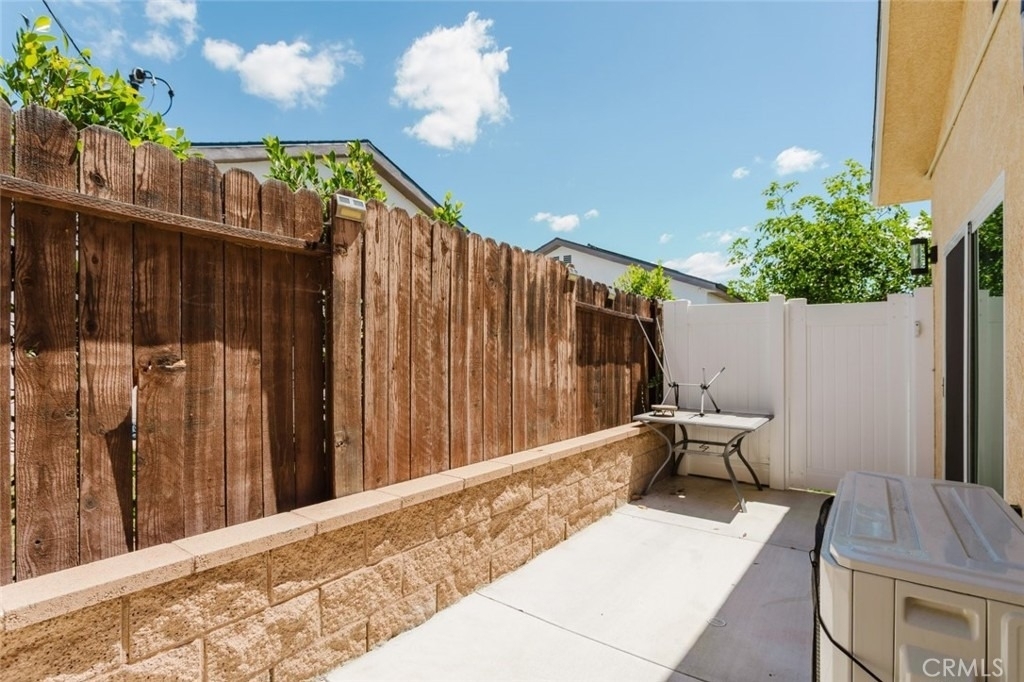 16713 Devonshire Street - Photo 29