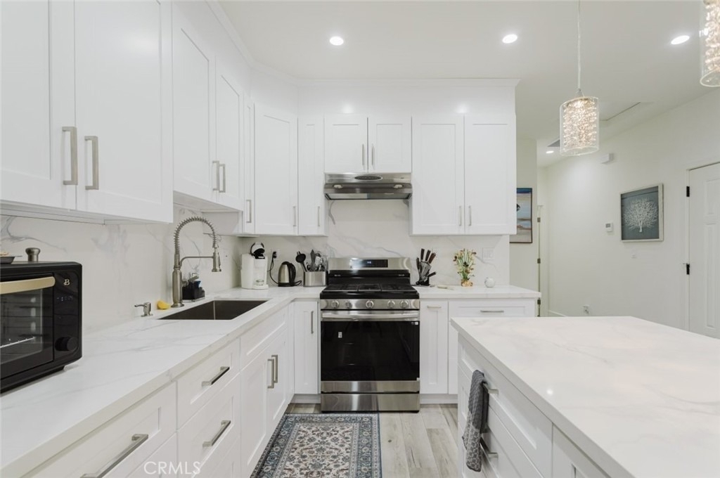 16713 Devonshire Street - Photo 16