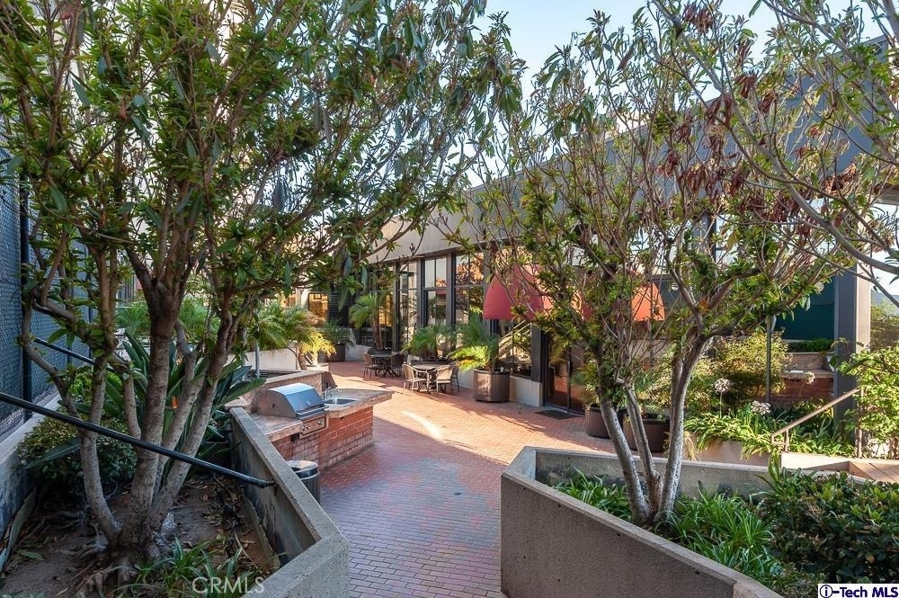 343 Pioneer Drive - Photo 30