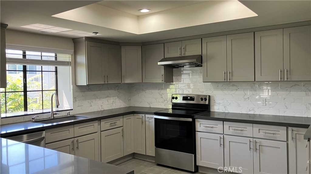 838 Fairview Avenue - Photo 6