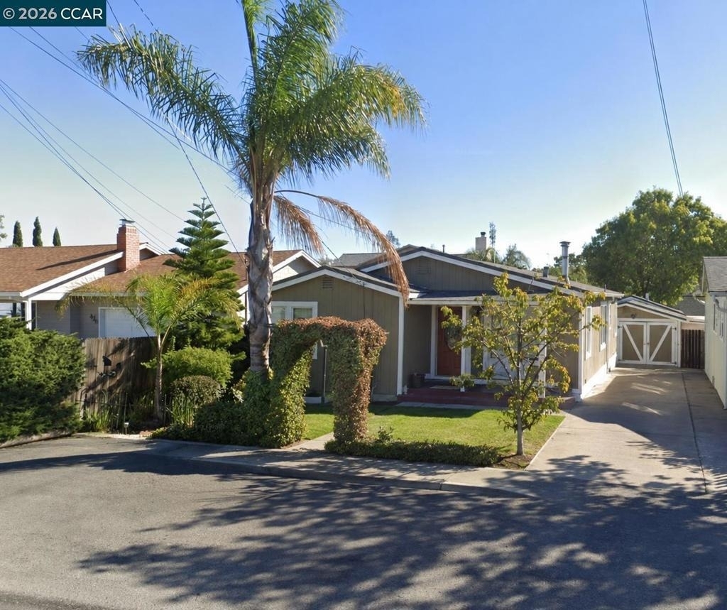 916 Veale Ave - Photo 0