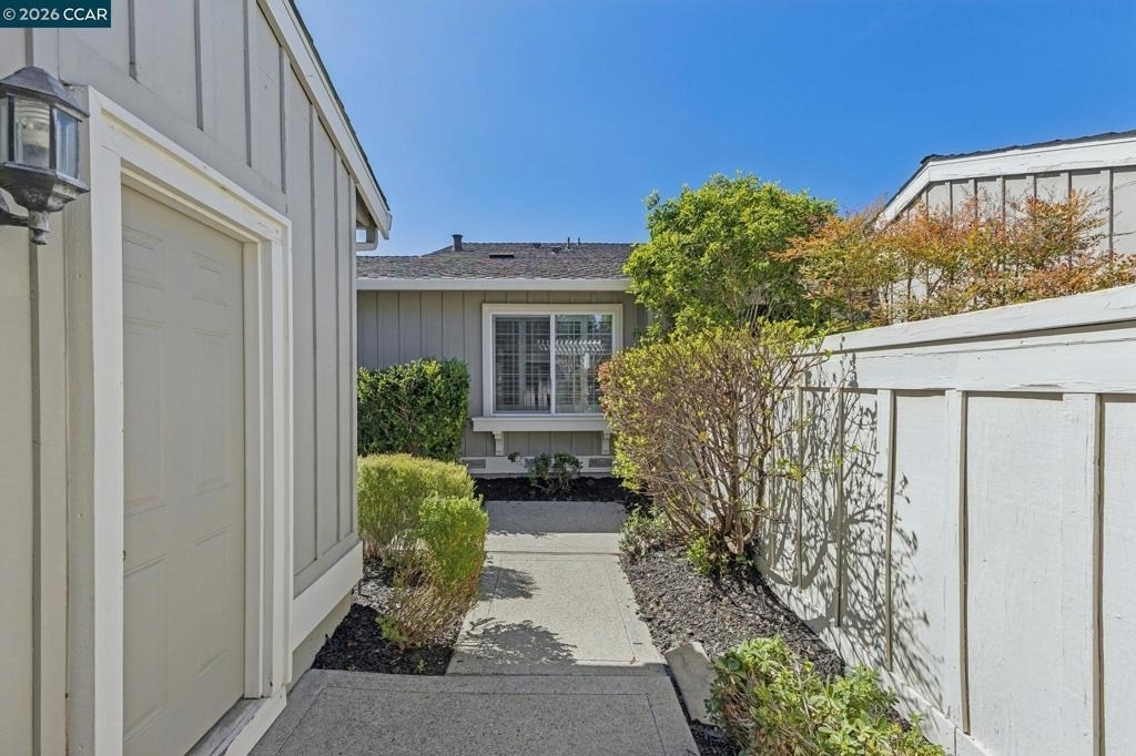 2137 Presidio Ct - Photo 5