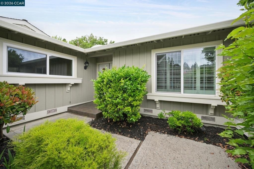 2137 Presidio Ct - Photo 3