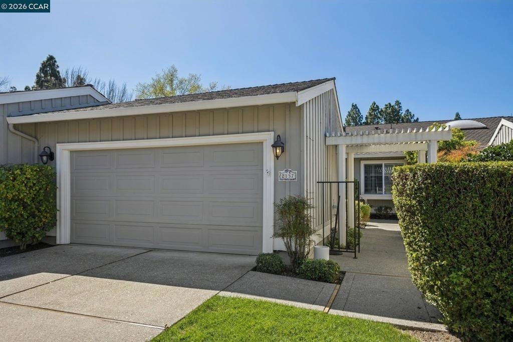 2137 Presidio Ct - Photo 1