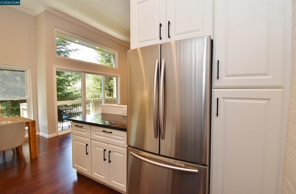 2067 Ascot Dr. - Photo 6