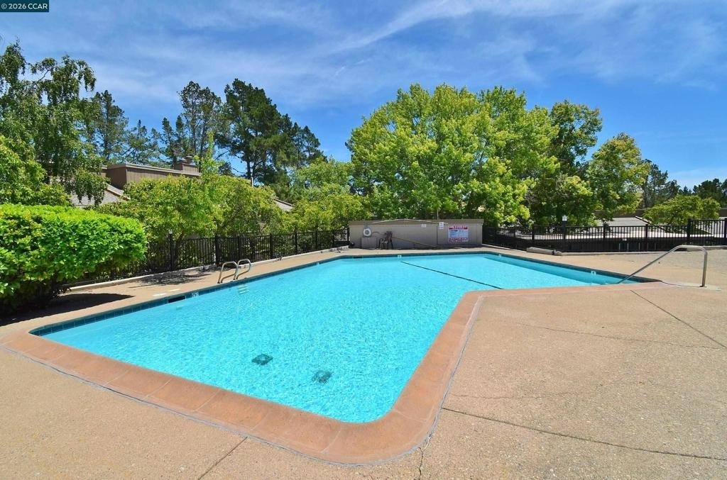2067 Ascot Dr. - Photo 20