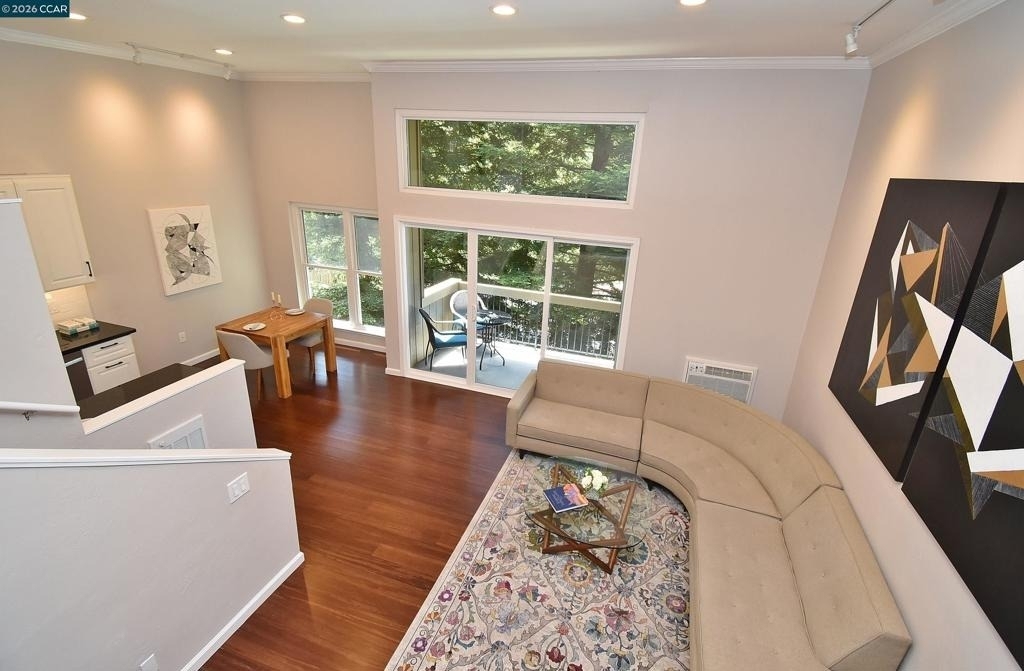 2067 Ascot Dr. - Photo 0