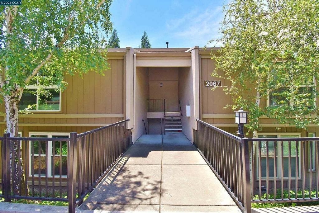 2067 Ascot Dr. - Photo 17