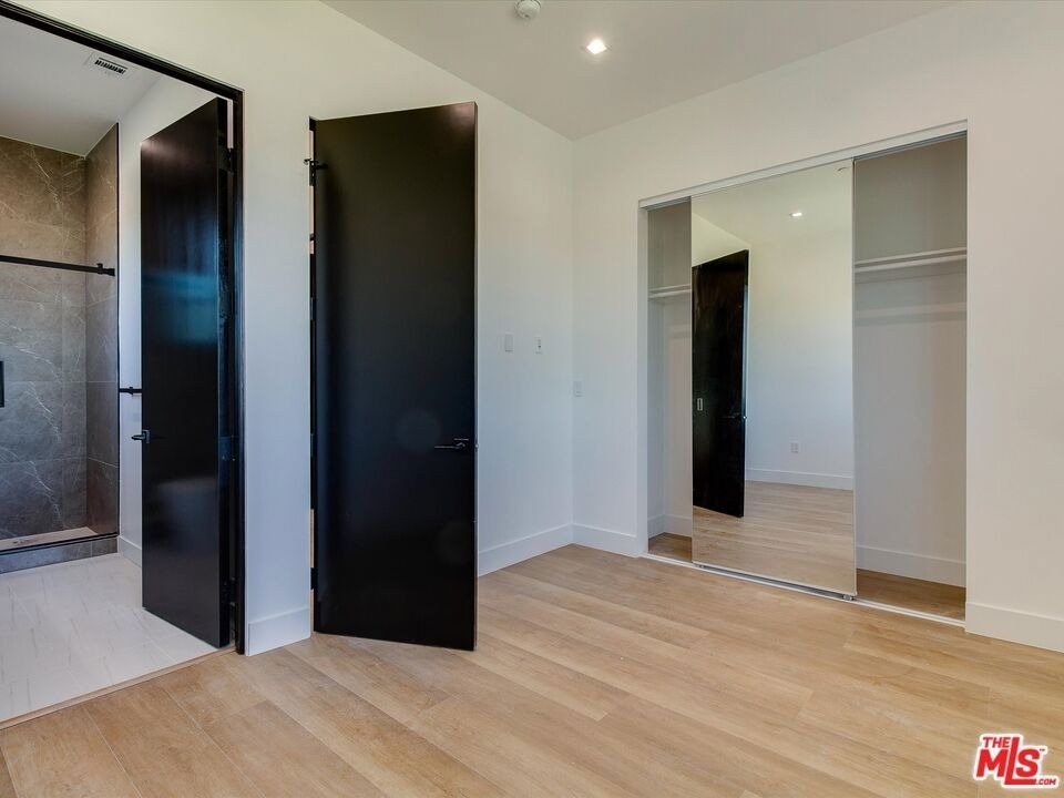 2817 S Redondo Boulevard - Photo 16