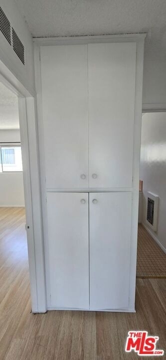 1308 N Poinsettia Place - Photo 7