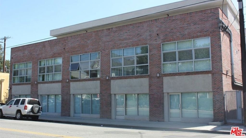 922 W 23rd Street - Photo 17