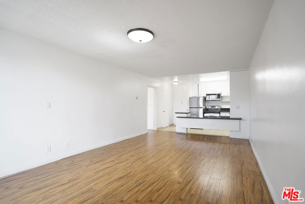 425 S Kenmore Avenue - Photo 6