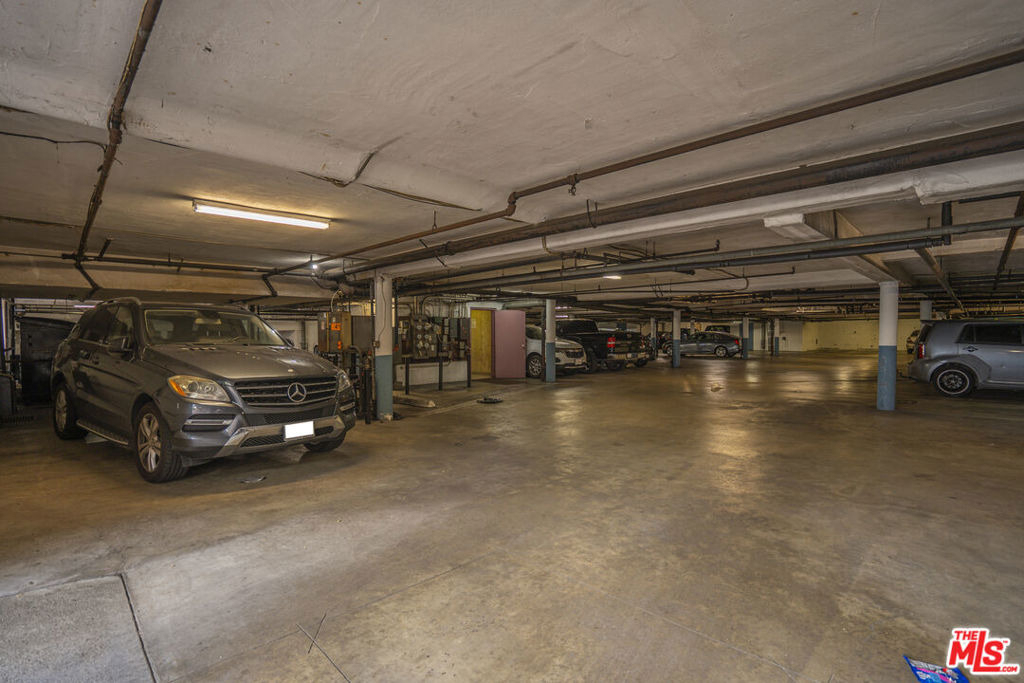 425 S Kenmore Avenue - Photo 24