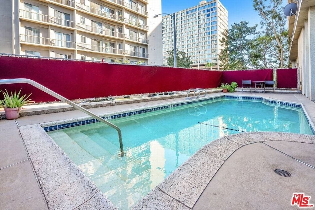 10751 Wilshire Boulevard - Photo 16