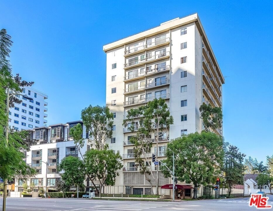 10751 Wilshire Boulevard - Photo 0